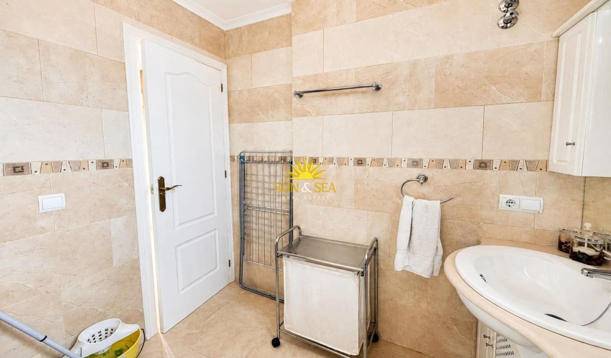 3 soverom Leilighet til salgs i Torrevieja med garasje - € 296 990 (Ref: 10019371)