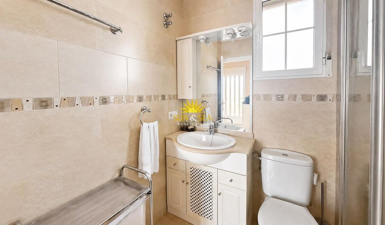 3 soverom Leilighet til salgs i Torrevieja med garasje - € 296 990 (Ref: 10019371)