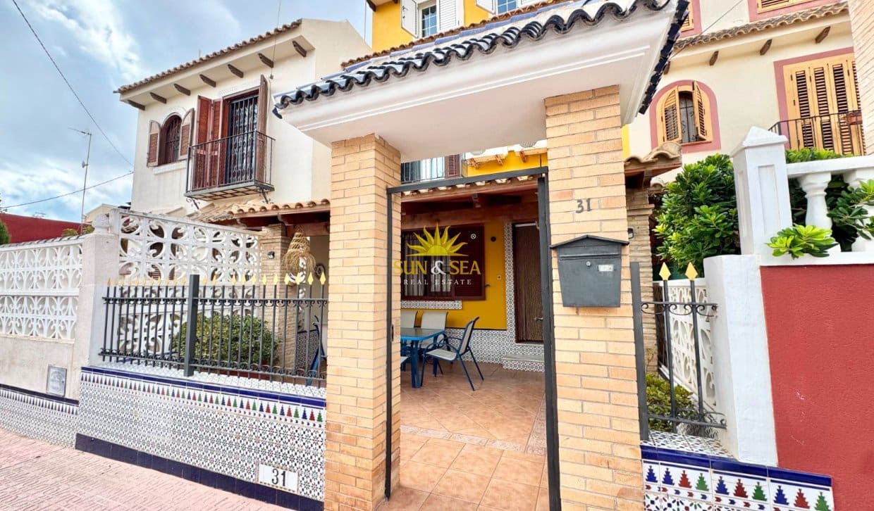 3 bedroom Apartment for rent in Torrevieja - € 1,200 (Ref: 10019543)