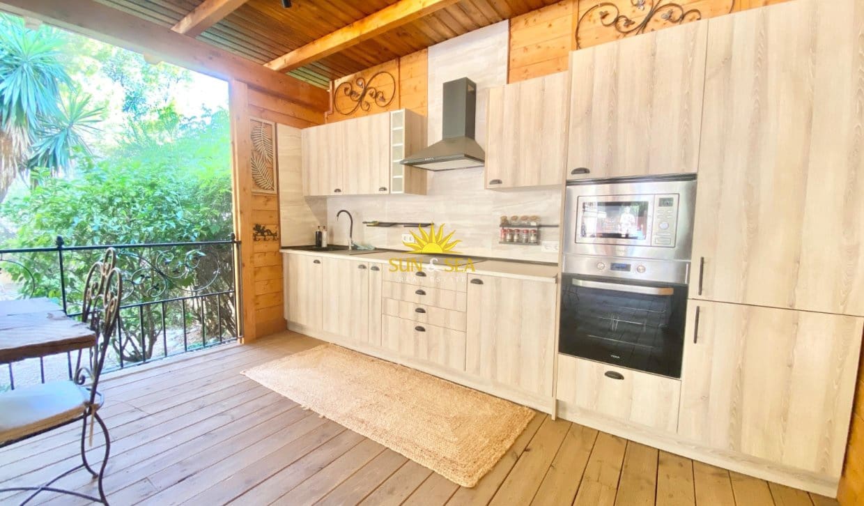 4 slaapkamer Villa te huur in Albir met zwembad garage - € 3.500 (Ref: 10019544)