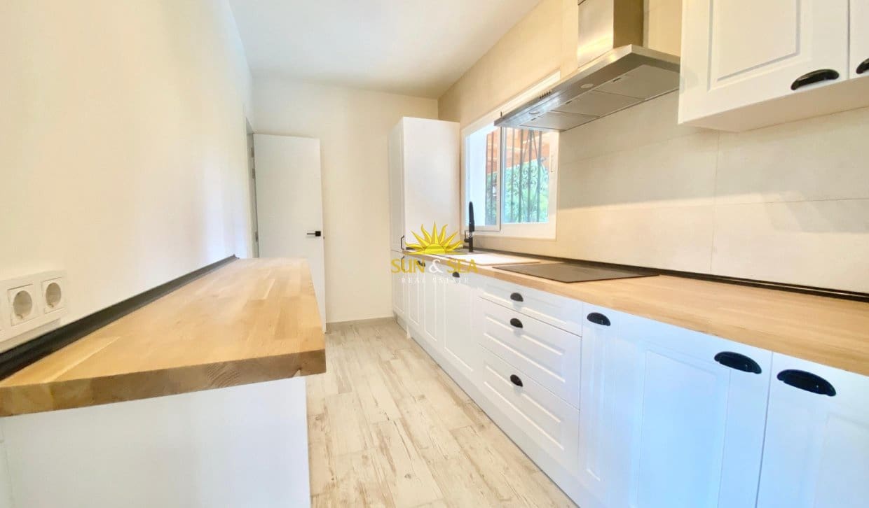 4 slaapkamer Villa te huur in Albir met zwembad garage - € 3.500 (Ref: 10019544)