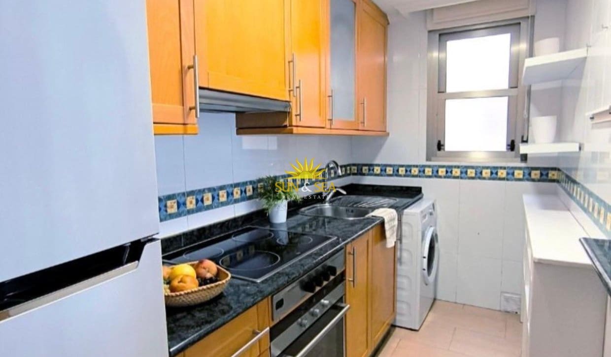 2 soverom Leilighet til salgs i Guardamar del Segura - € 165 000 (Ref: 10021208)