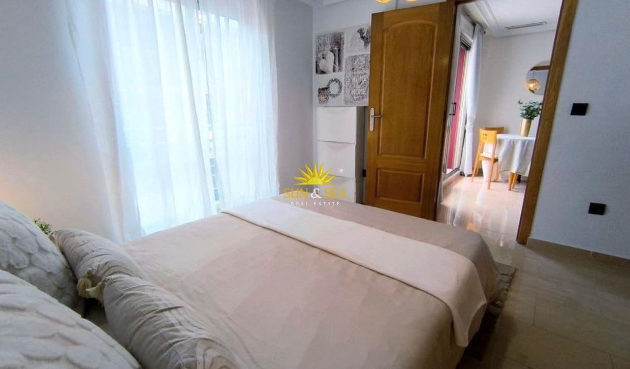 2 soverom Leilighet til salgs i Guardamar del Segura - € 165 000 (Ref: 10021208)