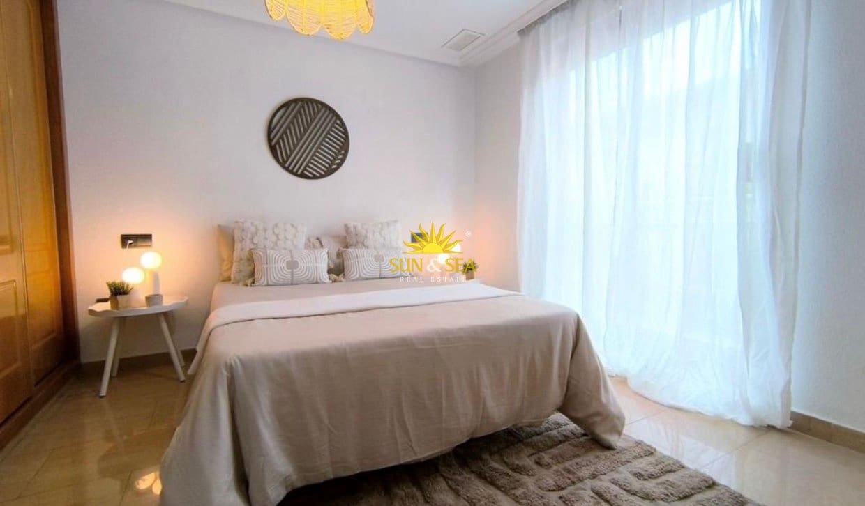 2 soverom Leilighet til salgs i Guardamar del Segura - € 165 000 (Ref: 10021208)