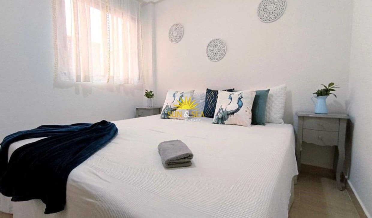 2 soverom Leilighet til salgs i Guardamar del Segura - € 165 000 (Ref: 10021208)