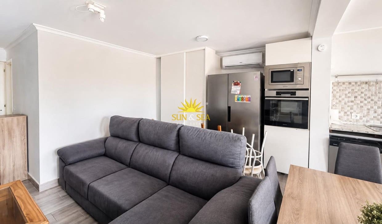 3 bedroom Villa for sale in Torrevieja with garage - € 179,990 (Ref: 10021389)