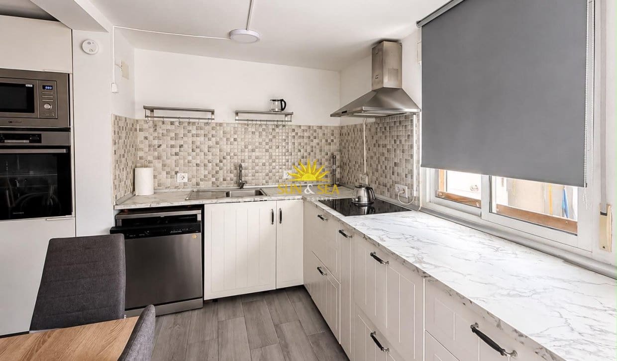 3 bedroom Villa for sale in Torrevieja with garage - € 179,990 (Ref: 10021389)