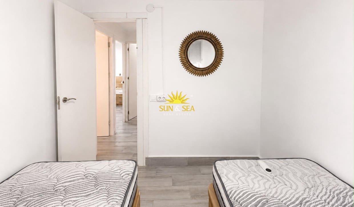 3 bedroom Villa for sale in Torrevieja with garage - € 179,990 (Ref: 10021389)