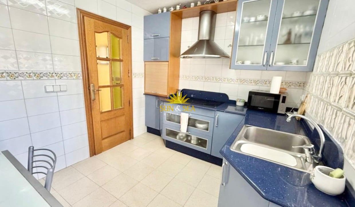 2 camera da letto Appartamento da affittare in Benidorm con piscina garage - 2.200 € (Rif: 10021390)