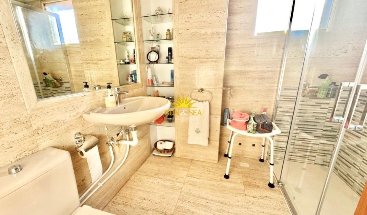 2 camera da letto Appartamento da affittare in Benidorm con piscina garage - 2.200 € (Rif: 10021390)