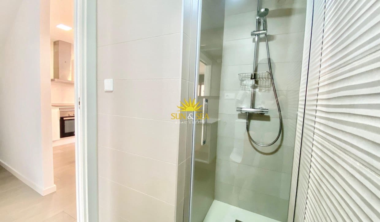 3 sypialnia Penthouse do wynajęcia w San Vicente / Sant Vicent del Raspeig z basenem garażem - 1 200 € (Ref: 10021392)