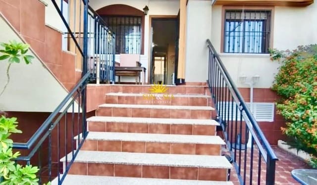 2 bedroom Townhouse for rent in Parque Acuático - Sector 25, Torrevieja - € 1,000 (Ref: 10021393)