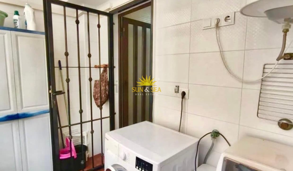 2 bedroom Townhouse for rent in Torrevieja with pool - € 1,000 (Ref: 10021393)