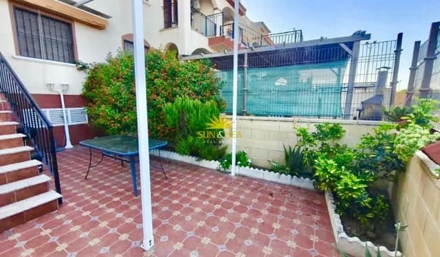 2 bedroom Townhouse for rent in Parque Acuático - Sector 25, Torrevieja - € 1,000 (Ref: 10021393)