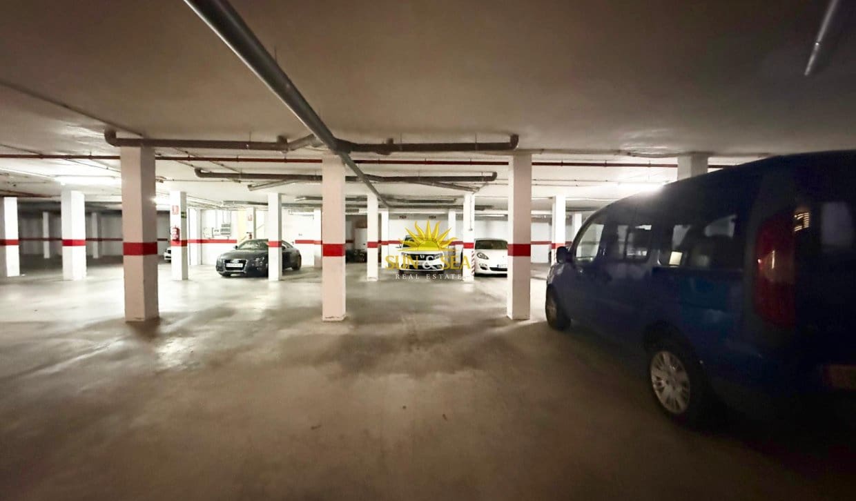 2 soverom Hus til leie i Torrevieja med svømmebasseng - € 900 (Ref: 10021393)