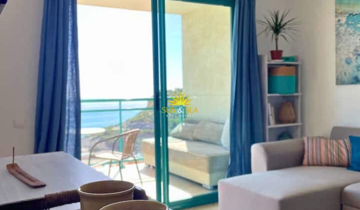 1 makuuhuone Huoneisto vuokrattavana paikassa La Villajoyosa / Vila Joiosa mukana uima-altaan - 950 € (Ref: 10021394)