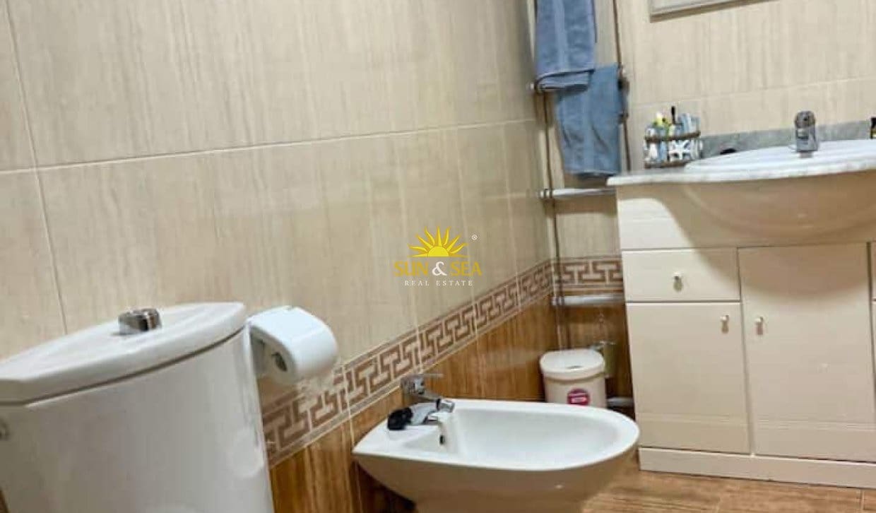 1 makuuhuone Huoneisto vuokrattavana paikassa La Villajoyosa / Vila Joiosa mukana uima-altaan - 950 € (Ref: 10021394)