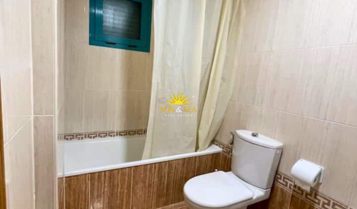 1 makuuhuone Huoneisto vuokrattavana paikassa La Villajoyosa / Vila Joiosa mukana uima-altaan - 950 € (Ref: 10021394)