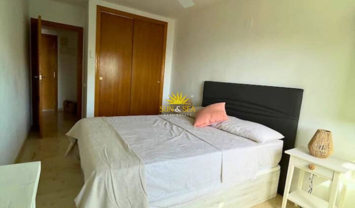1 makuuhuone Huoneisto vuokrattavana paikassa La Villajoyosa / Vila Joiosa mukana uima-altaan - 950 € (Ref: 10021394)