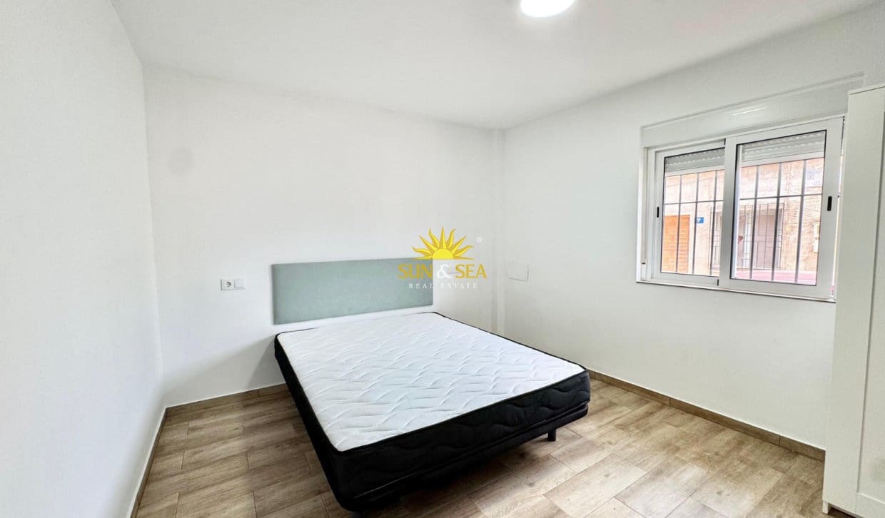 Villa/Maison de 1 chambre à louer à Orihuela - 650 € (Ref: 10021636)
