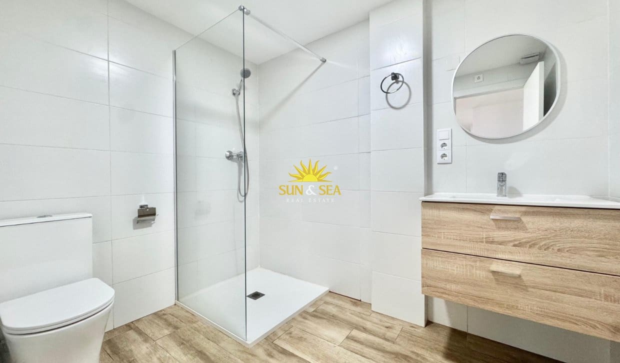 Villa/Maison de 1 chambre à louer à Orihuela - 650 € (Ref: 10021636)