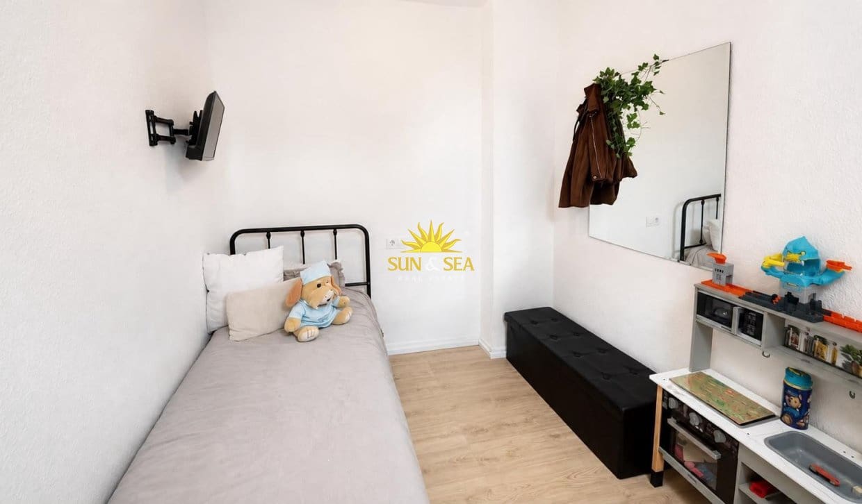 2 slaapkamer Bungalow te koop in Torrevieja - € 99.900 (Ref: 10021638)