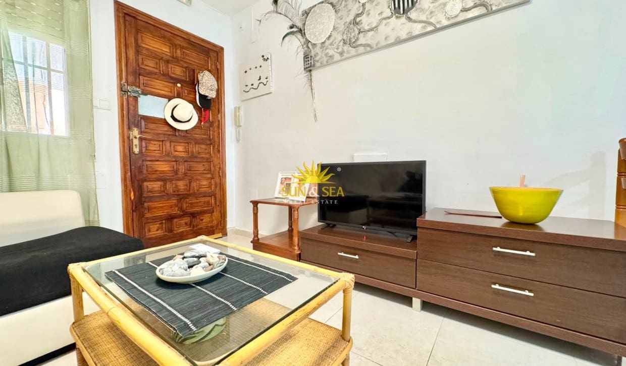 Apartamento de 1 habitación en Guardamar del Segura en alquiler vacacional - 500 € (Ref: 10021725)
