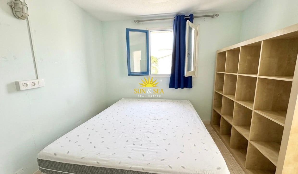 6 bedroom Villa for holiday rental in Torrevieja with garage - € 1,250 (Ref: 10022955)