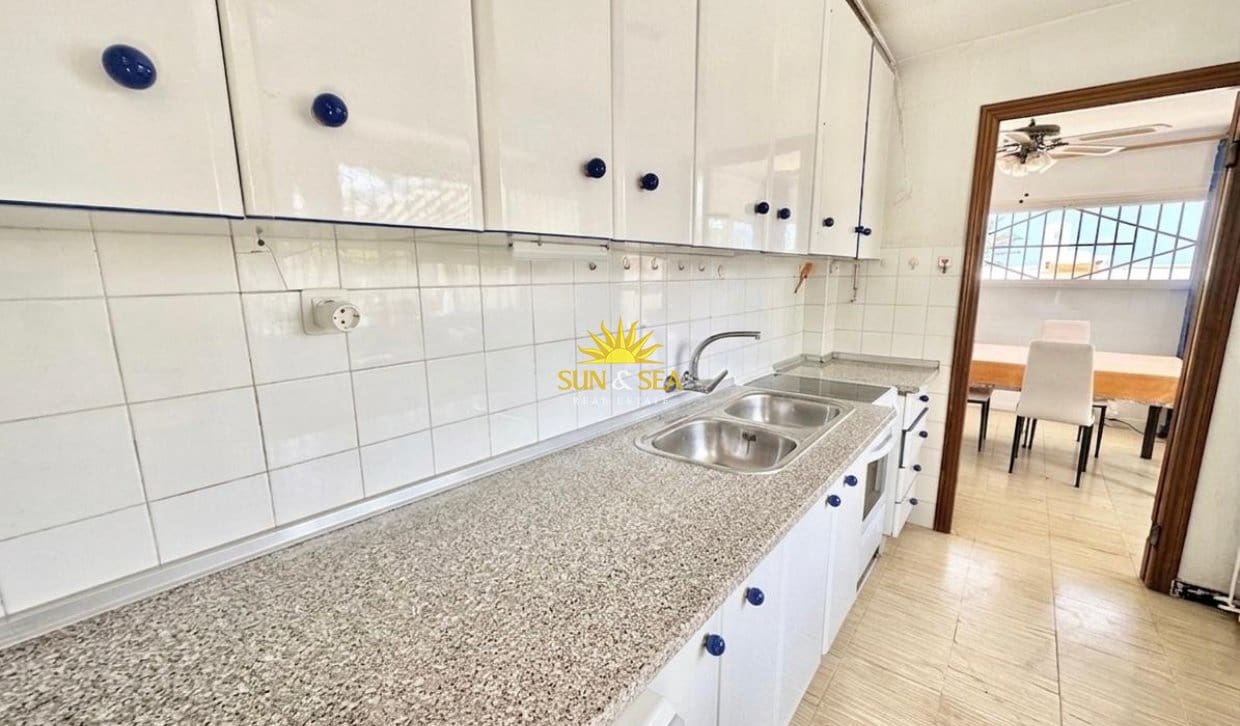 6 bedroom Villa for holiday rental in Torrevieja with garage - € 1,250 (Ref: 10022955)
