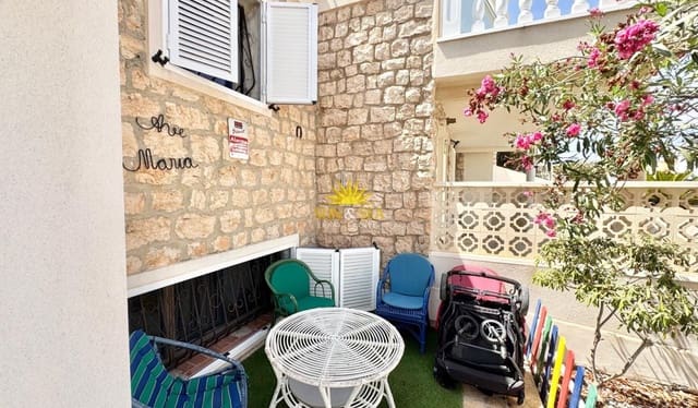 Chalet de 6 habitaciones en Cabo Cervera, Torrevieja en alquiler vacacional con garaje - 1.250 € (Ref: 10022955)