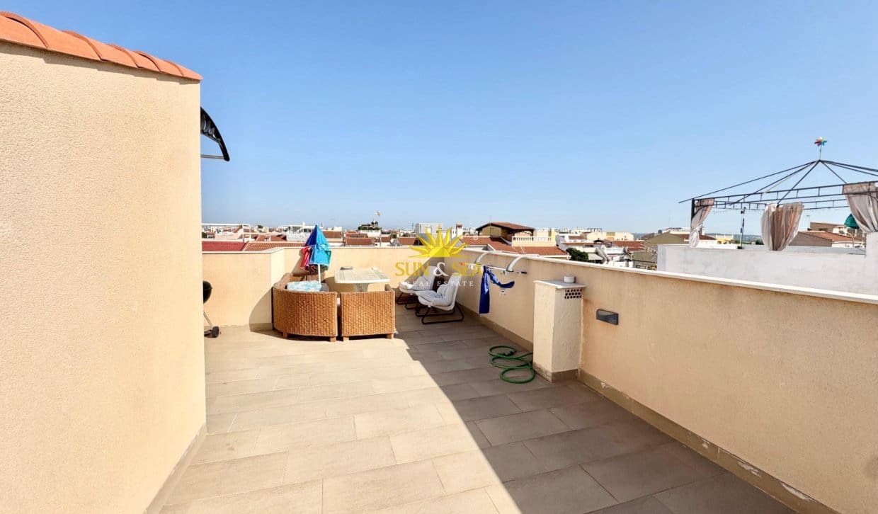 1 soveværelse Byhus til leje i Torrevieja - € 890 (Ref: 10023155)