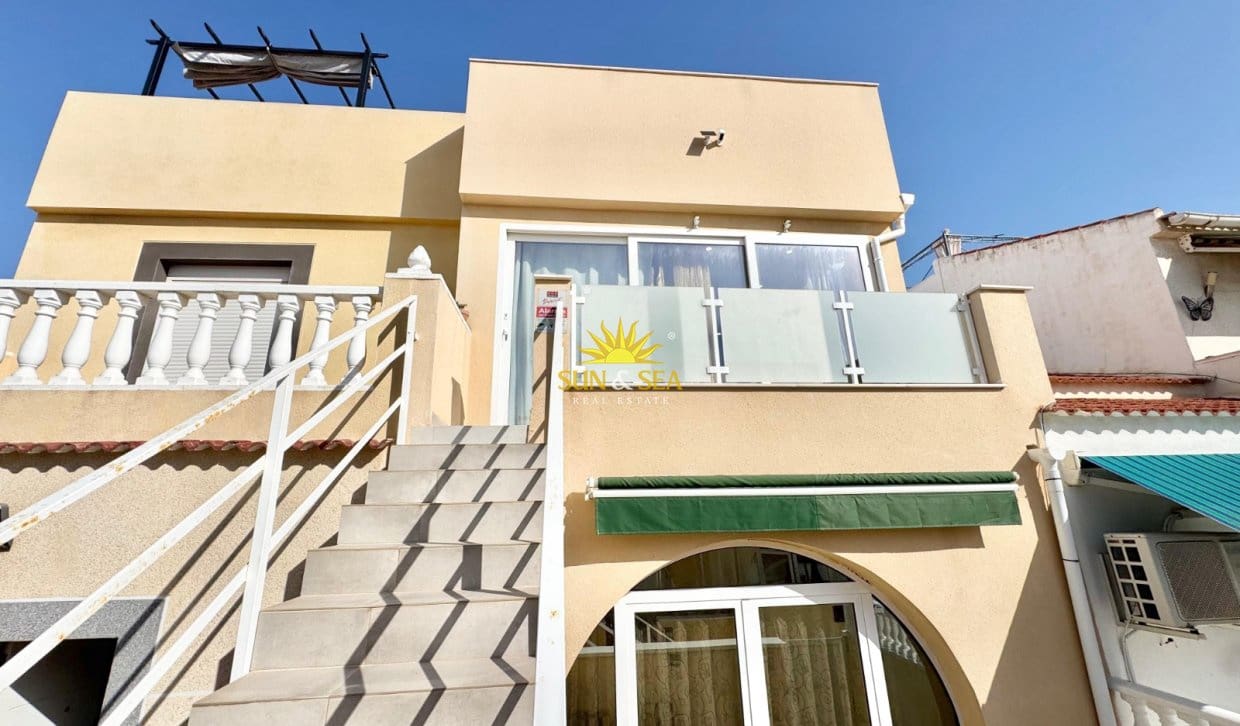 1 soveværelse Byhus til leje i Torrevieja - € 890 (Ref: 10023155)