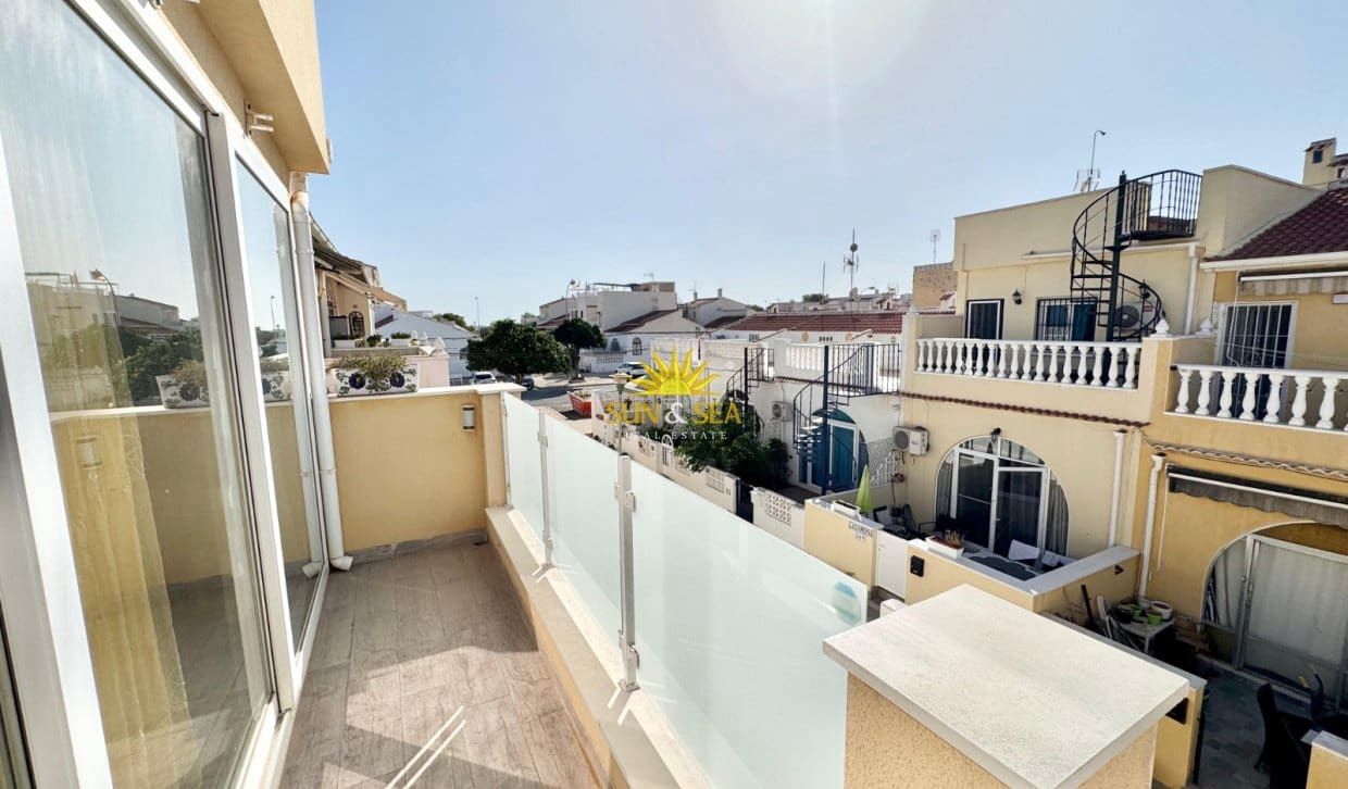 1 soveværelse Byhus til leje i Torrevieja - € 890 (Ref: 10023155)