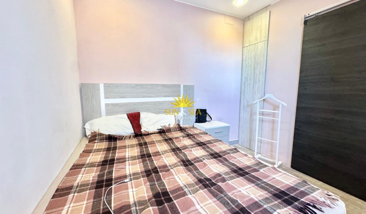 1 soveværelse Byhus til leje i Torrevieja - € 890 (Ref: 10023155)