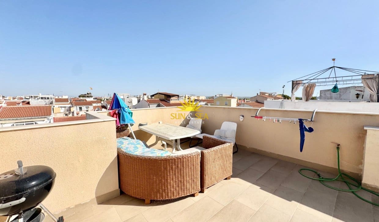 1 soveværelse Byhus til leje i Torrevieja - € 890 (Ref: 10023155)