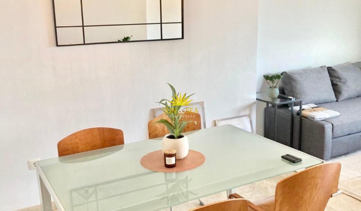 Apartamento de 3 habitaciones en Alicante / Alacant ciudad en alquiler con garaje - 1.350 € (Ref: 10023156)