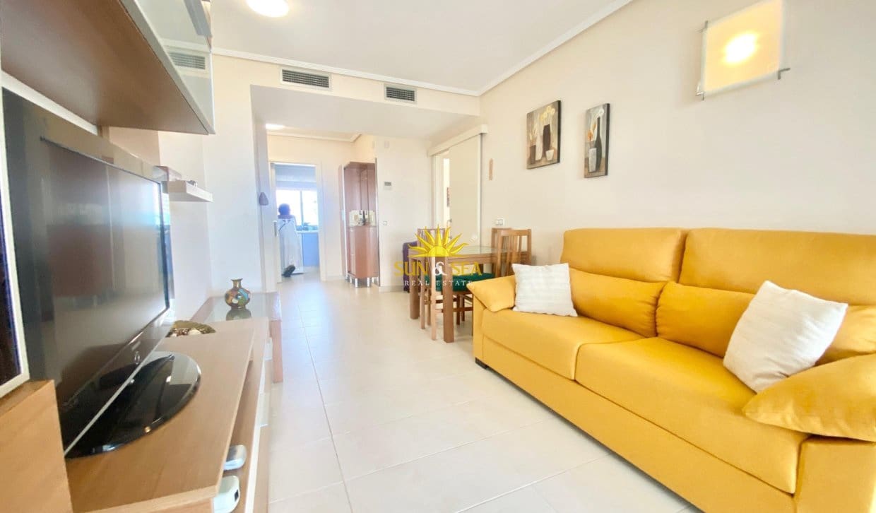 2 quarto Apartamento para arrendamento para férias em Benidorm com Garagem - 1 550 € (Ref: 10023157)