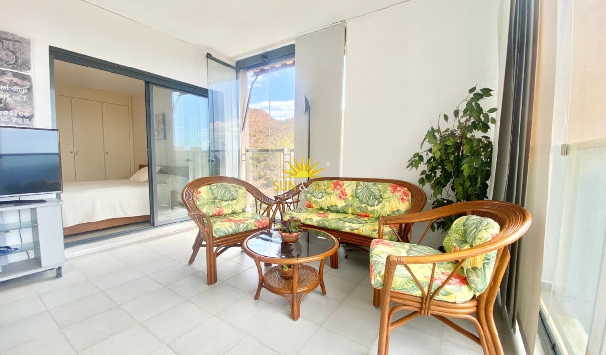 2 quarto Apartamento para arrendamento para férias em Benidorm com Garagem - 1 550 € (Ref: 10023157)