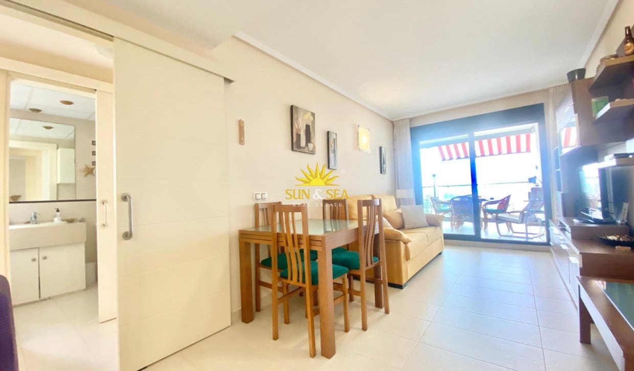 2 quarto Apartamento para arrendamento para férias em Benidorm com Garagem - 1 550 € (Ref: 10023157)
