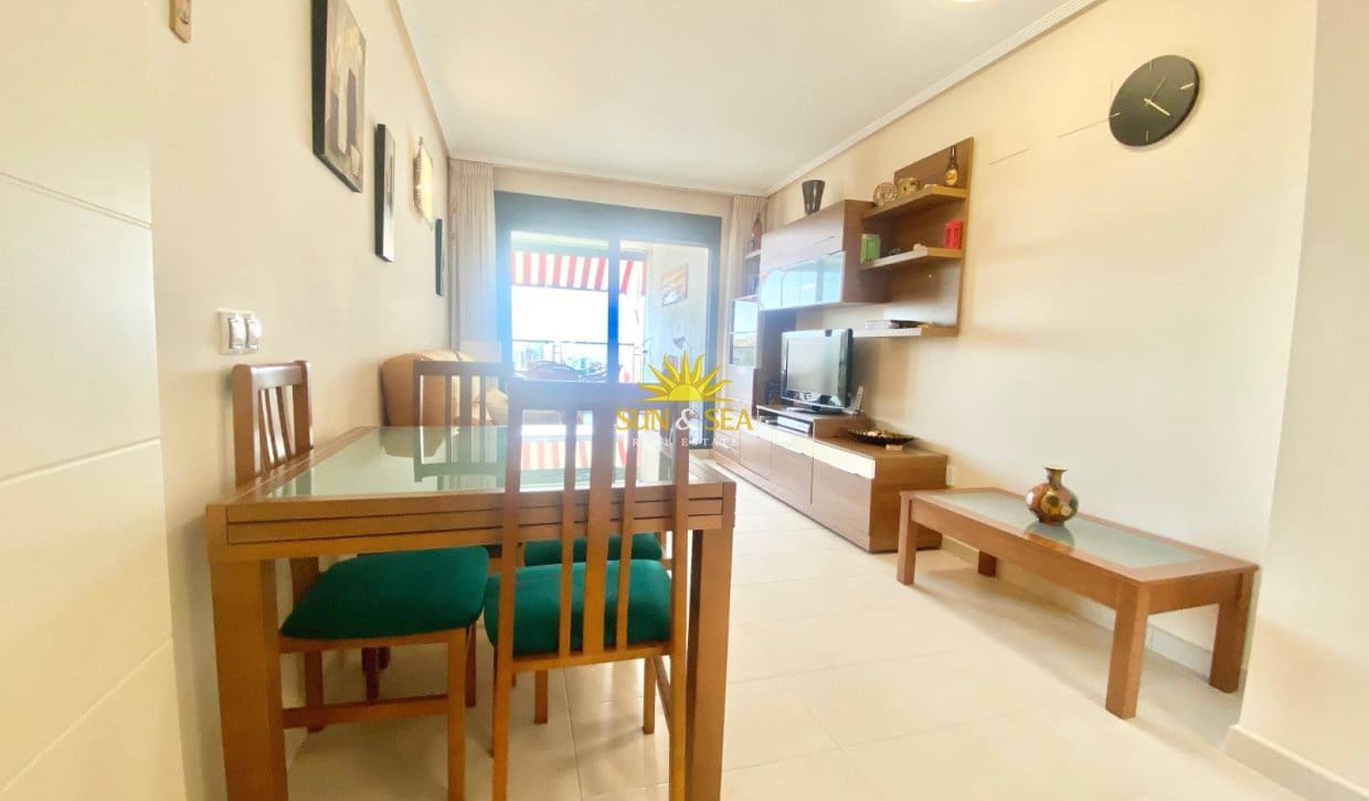 2 quarto Apartamento para arrendamento para férias em Benidorm com Garagem - 1 550 € (Ref: 10023157)