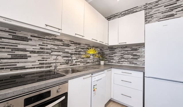 2 soverom Leilighet til leie i Avenida Habaneras - Curva de Palangre, Torrevieja med svømmebasseng garasje - € 950 (Ref: 10023228)