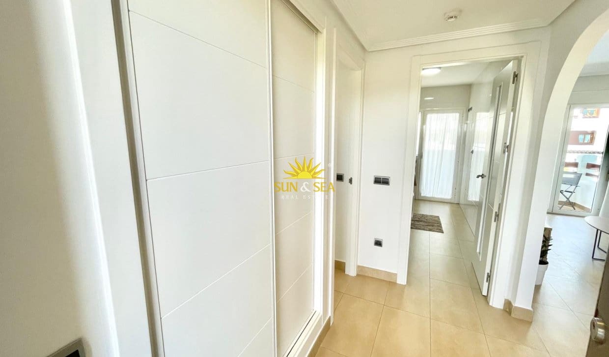 1 bedroom Apartment for rent in Los Alcazares with pool - € 1,100 (Ref: 10023364)