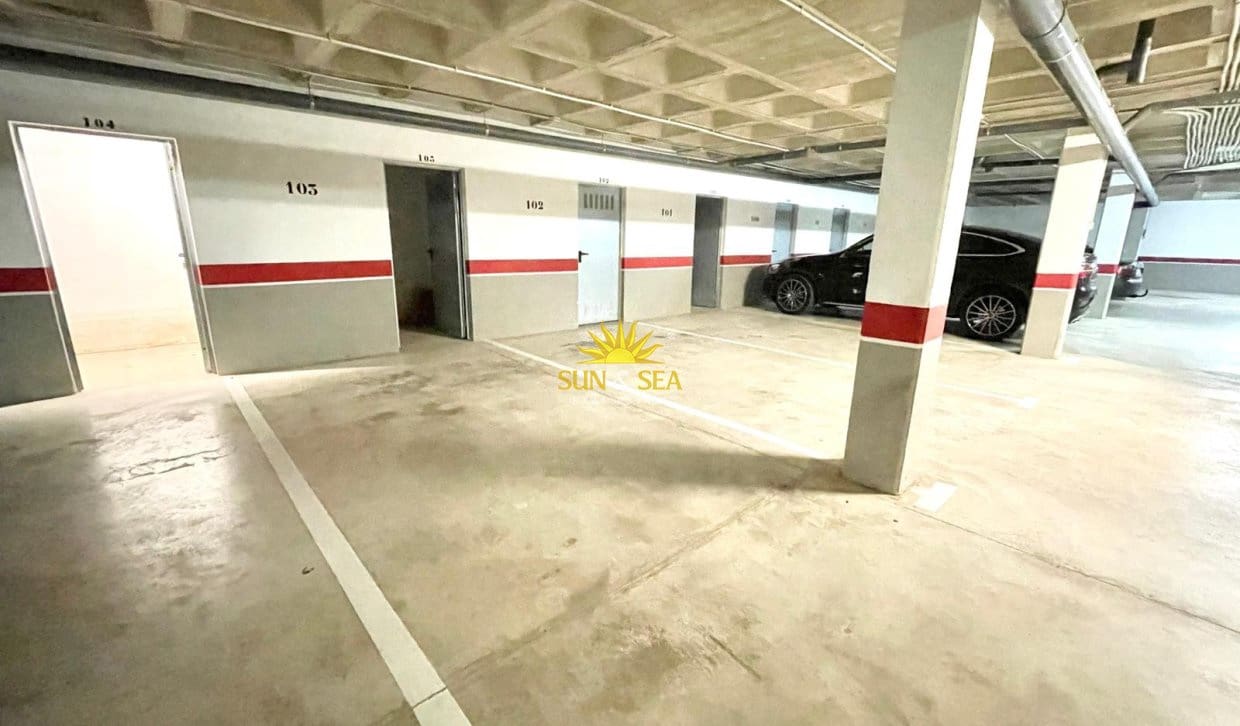 1 bedroom Apartment for rent in Los Alcazares with pool - € 1,100 (Ref: 10023364)