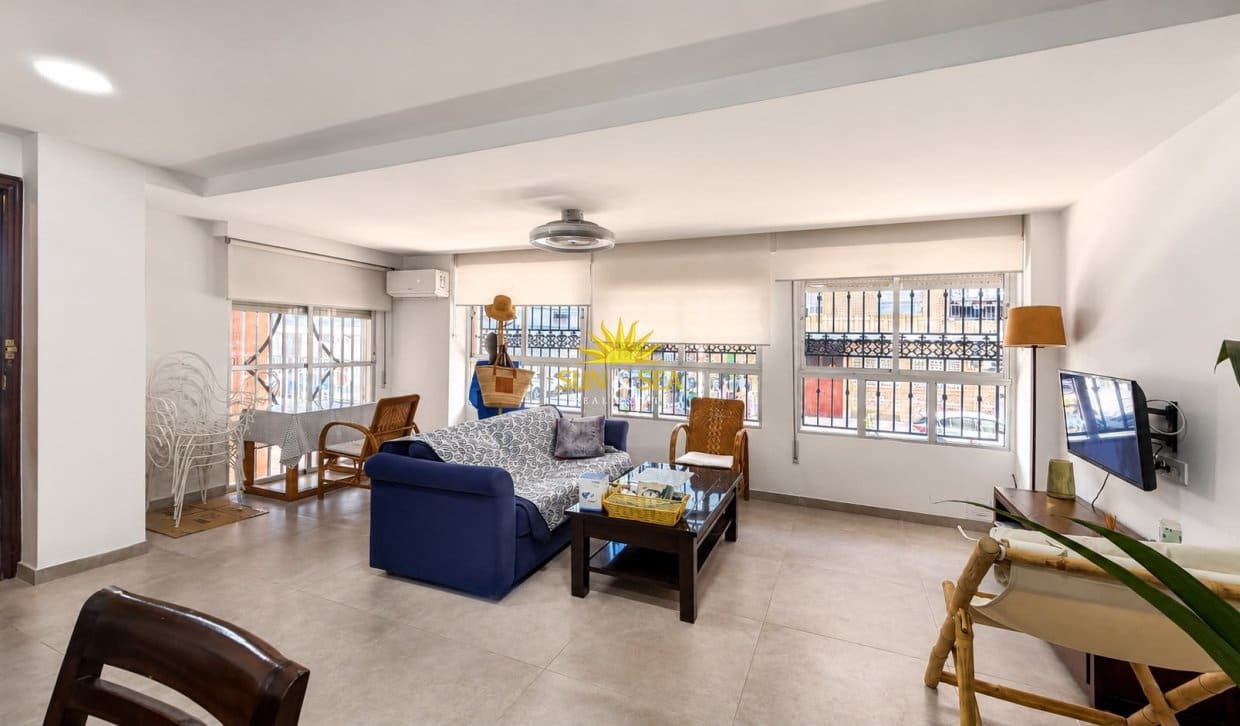2 makuuhuone Huoneisto lomavuokrausta paikassa Torrevieja - 700 € (Ref: 10023365)