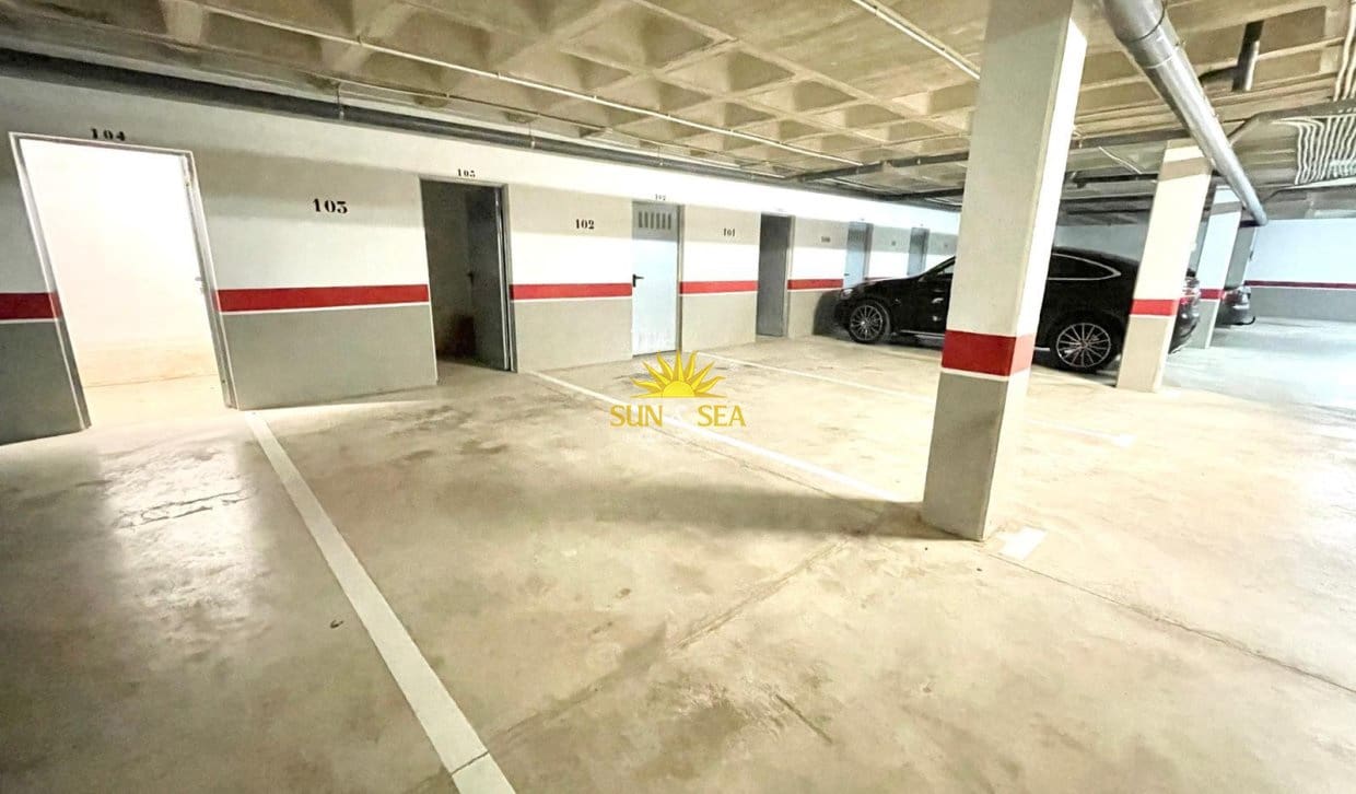 1 soveværelse Lejlighed til leje i Los Alcazares med swimmingpool - € 1.100 (Ref: 10024453)