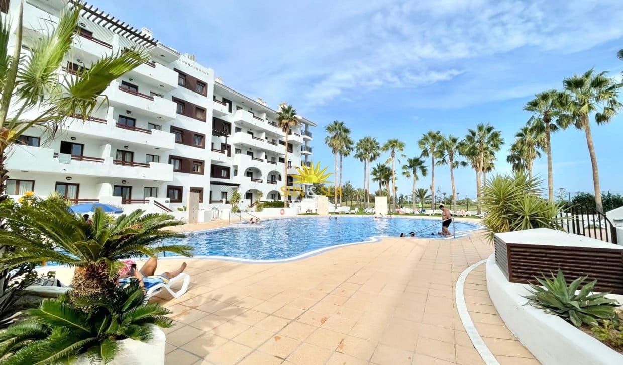 1 soveværelse Lejlighed til leje i Los Alcazares med swimmingpool - € 1.100 (Ref: 10024453)