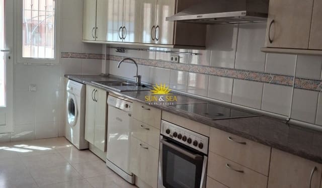 4 slaapkamer Huis te koop in Las Lomas de Rame - Bahía Bella, Los Alcázares met zwembad garage - € 239.000 (Ref: 10026002)