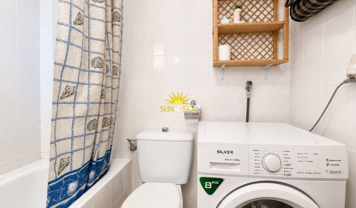 1 bedroom Studio for rent in La Mata with pool - € 650 (Ref: 10026580)
