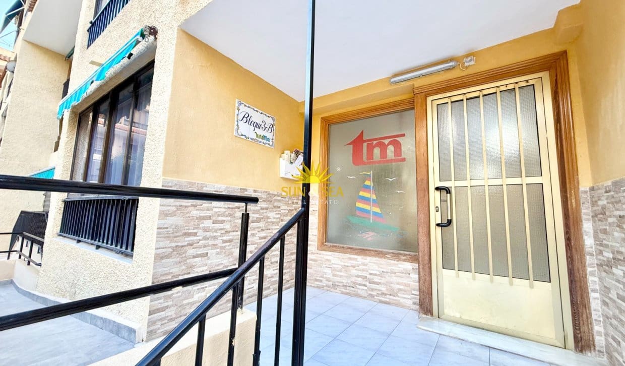 1 bedroom Studio for rent in La Mata with pool - € 650 (Ref: 10026580)