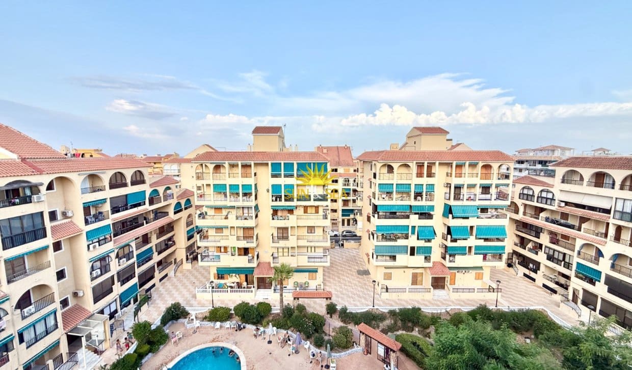 1 bedroom Studio for rent in La Mata with pool - € 650 (Ref: 10026580)